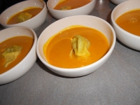 Kürbisrahmsuppe, mediterran