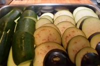 Fenchel-Zucchini-Gemüse mit geräuchertem Mozarella